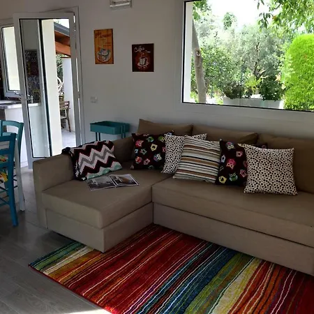 Casa Degli Avi Don Neli, Immersa Nella Natura *